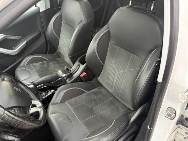 Peugeot 2008 image 1