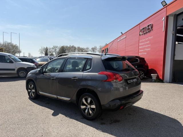 Peugeot 2008 image 8