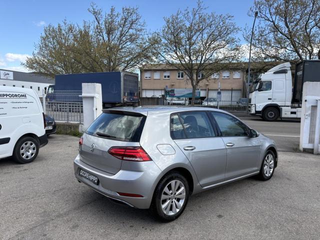 Volkswagen Golf image 6