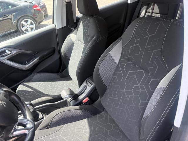 Peugeot 2008 image 7