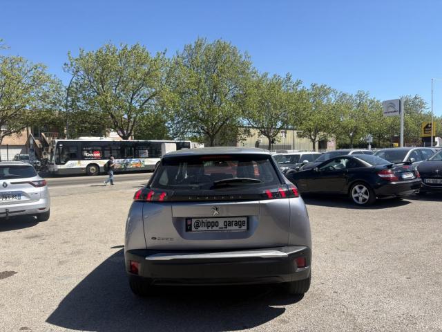 Peugeot 2008 image 4