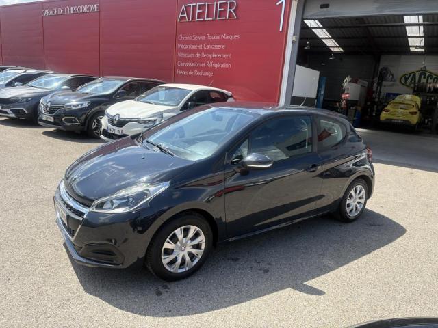 Peugeot 208 image 1