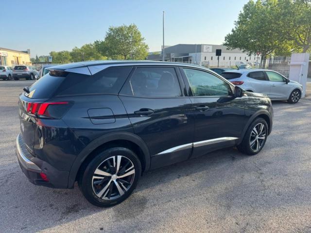 Peugeot 3008 image 3