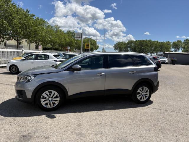 Peugeot 5008 image 4