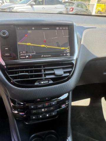 Peugeot 208 image 3