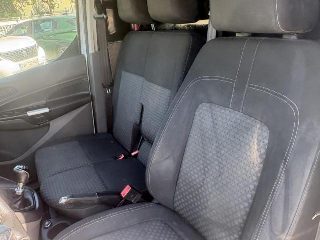 Ford Transit Connect image 3