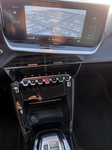 Peugeot 2008 image 7