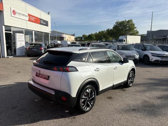 Peugeot 2008 image 6
