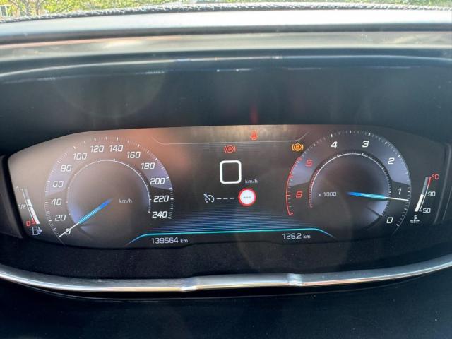 Peugeot 5008 image 4