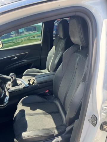 Peugeot 5008 image 5