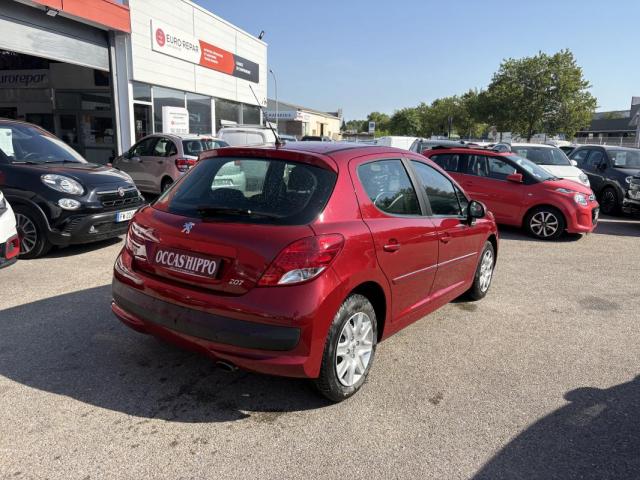 Peugeot 207 image 7
