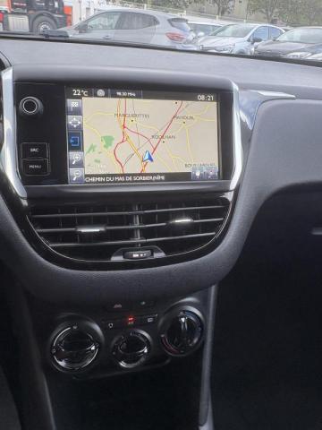 Peugeot 208 image 2