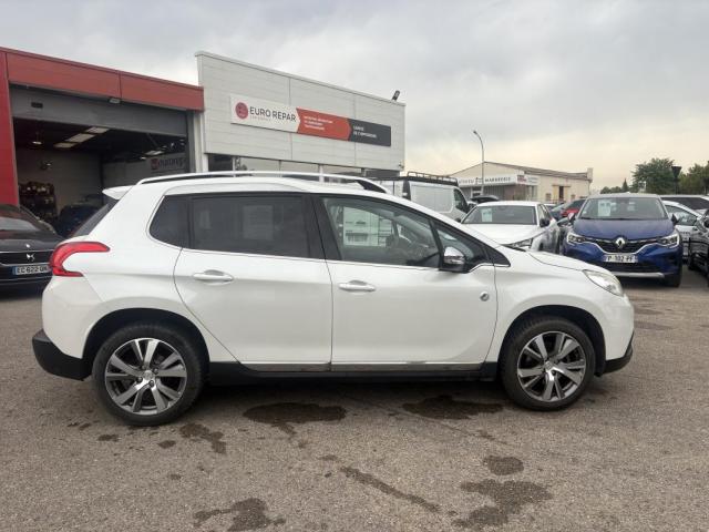 Peugeot 2008 image 7