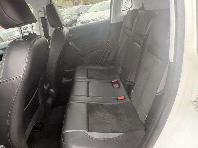 Peugeot 2008 image 9