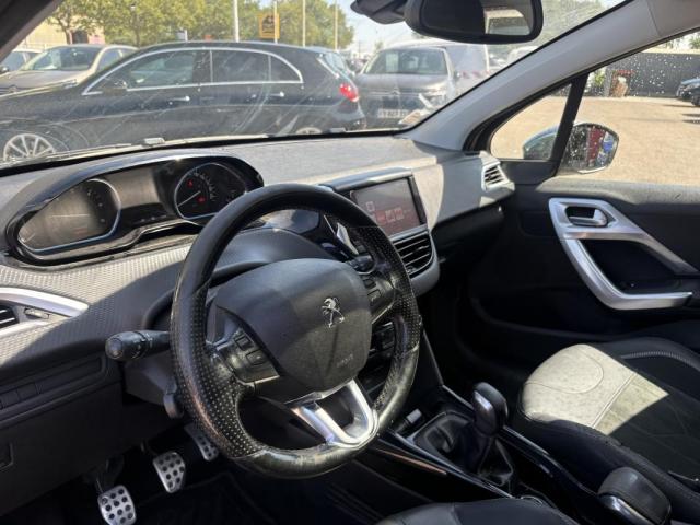 Peugeot 2008 image 9