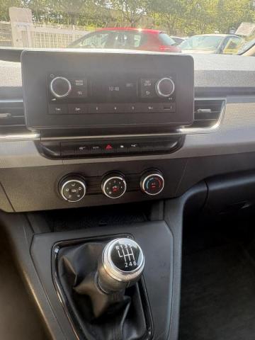 Renault Kangoo image 9
