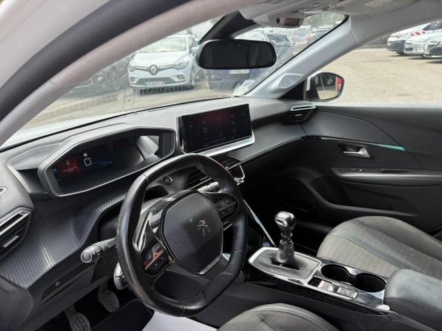 Peugeot 208 image 6