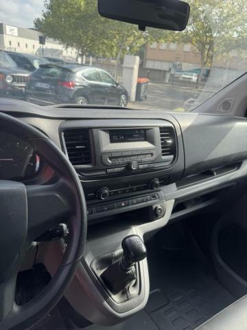 Citroen Jumpy image 2