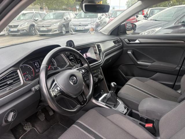 Volkswagen T-Roc image 7