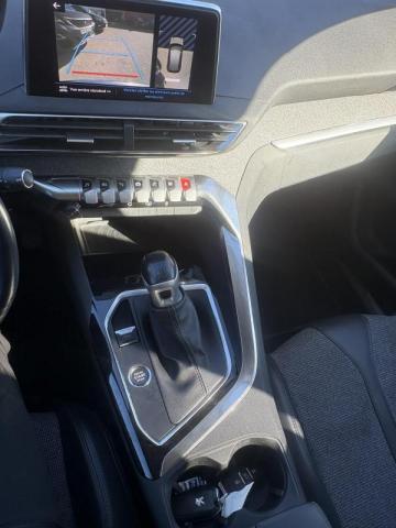 Peugeot 3008 image 3