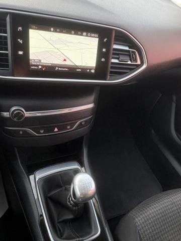 Peugeot 308 image 6