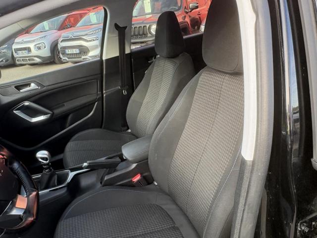 Peugeot 308 image 8