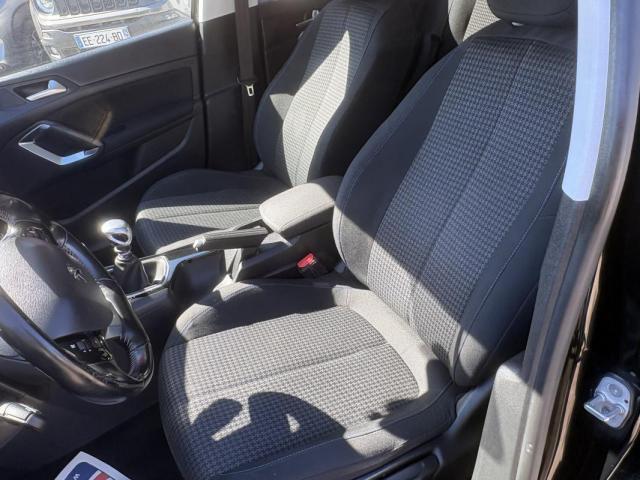 Peugeot 308 image 1
