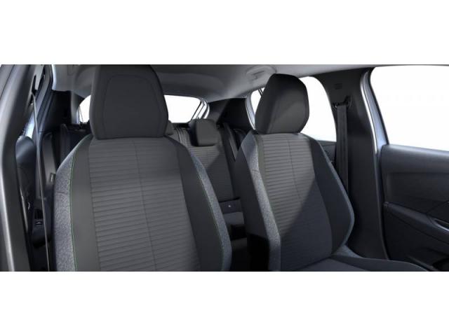 Peugeot 208 image 5