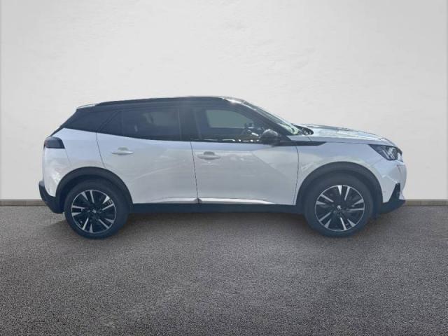 Peugeot 2008 image 8