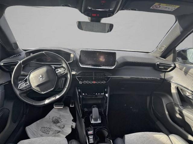 Peugeot 2008 image 9