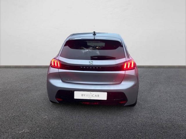 Peugeot 208 image 8