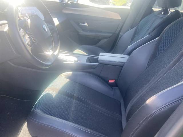 Peugeot 308 image 8