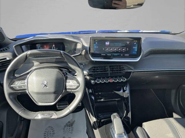 Peugeot 2008 image 4