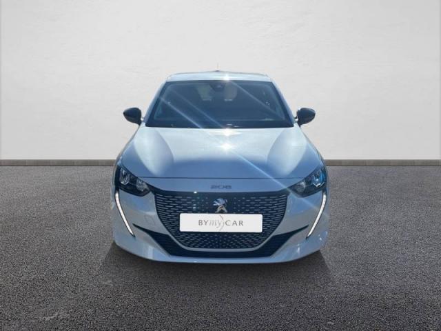 Peugeot 208 image 2