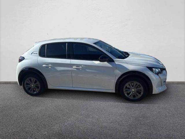 Peugeot 208 image 4
