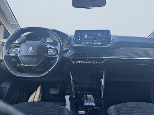 Peugeot 208 image 8