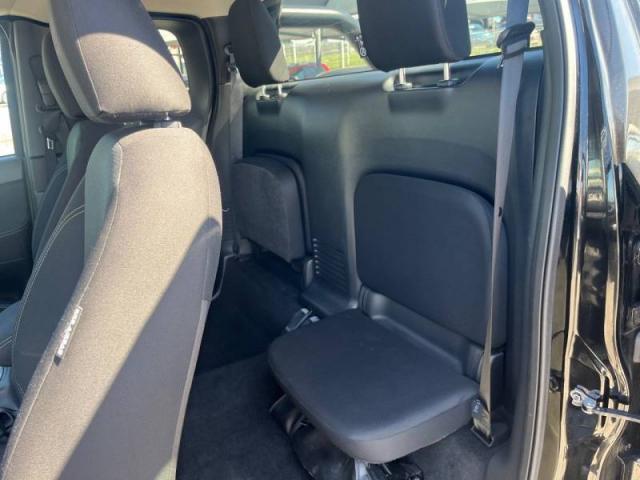 Nissan Navara image 7