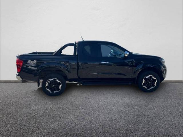 Nissan Navara image 5