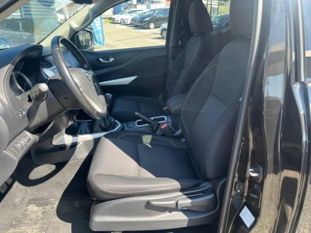 Nissan Navara image 9