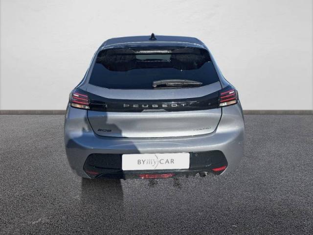 Peugeot 208 image 8