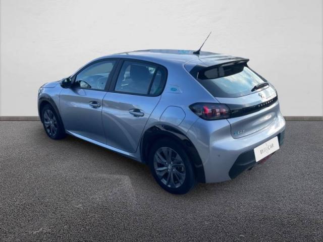 Peugeot 208 image 9