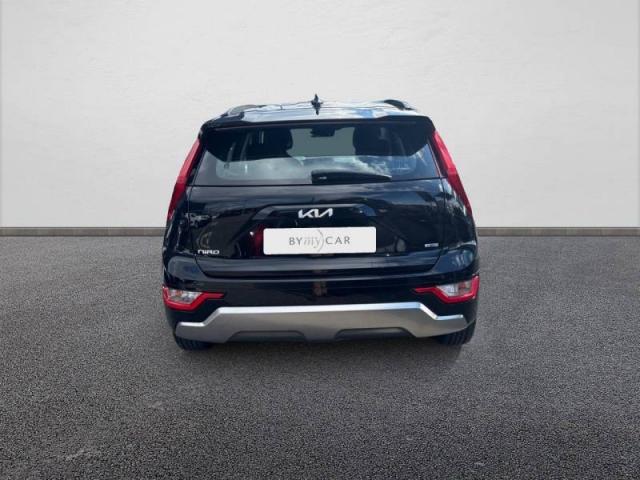 Kia Niro image 8