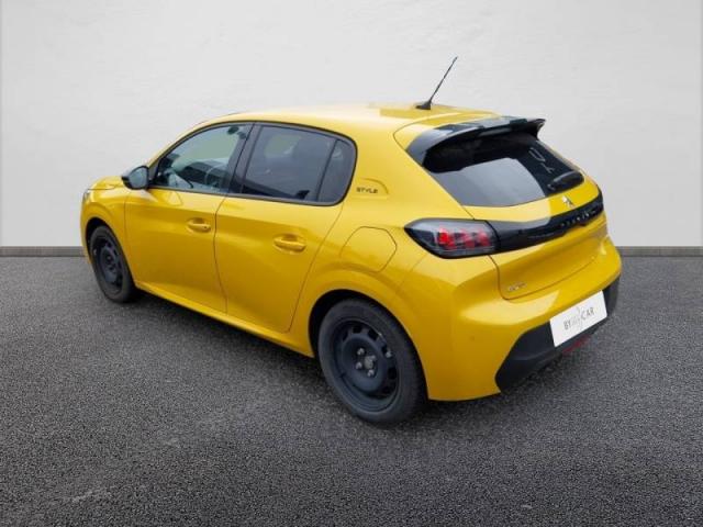 Peugeot 208 image 7