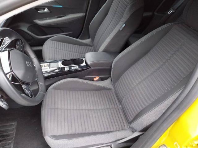 Peugeot 208 image 5