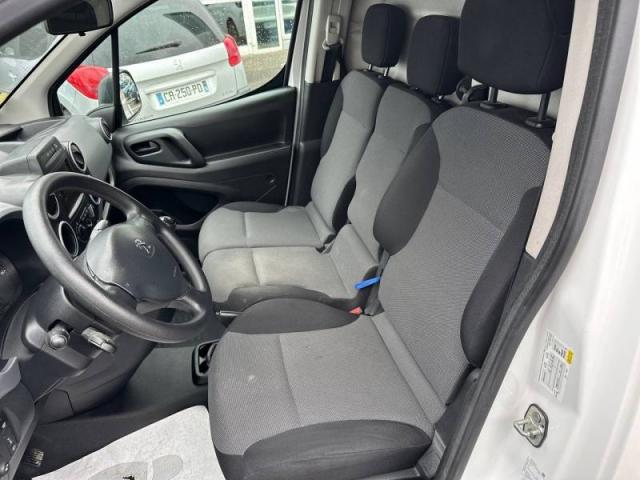 Peugeot Partner image 2