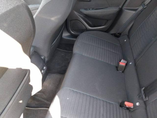 Peugeot 208 image 6