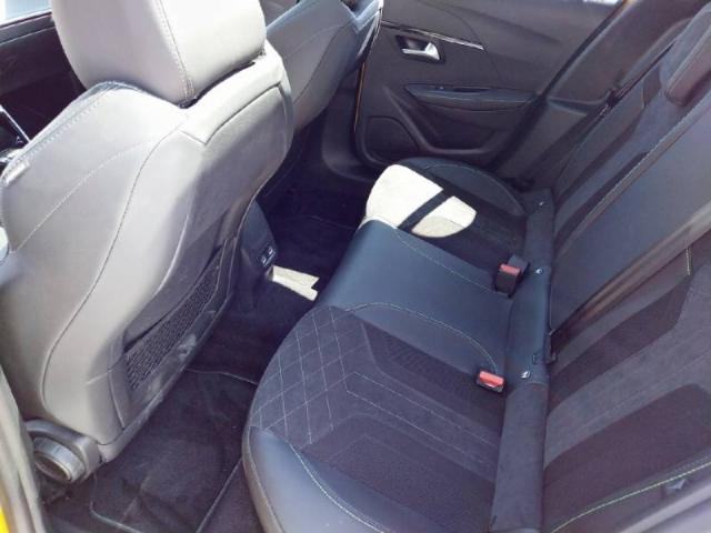 Peugeot 208 image 8