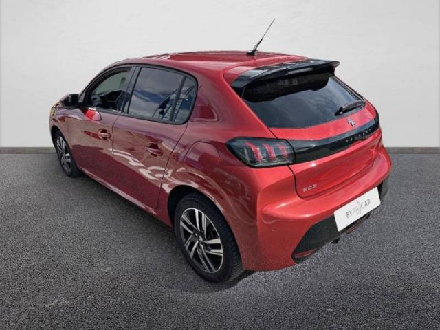 Peugeot 208 image 8