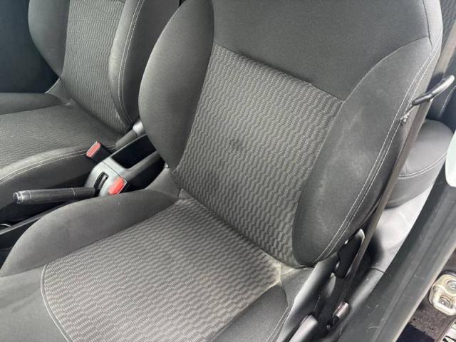 Peugeot 208 image 3