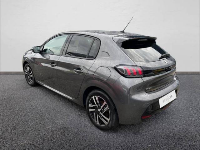 Peugeot 208 image 8